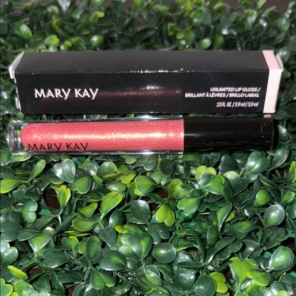 Mary Kay Fancy Nancy - Picture 1 of 2